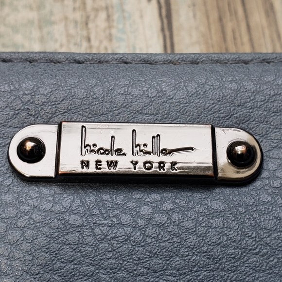 Nicole Miller wallet! - Picture 8 of 9